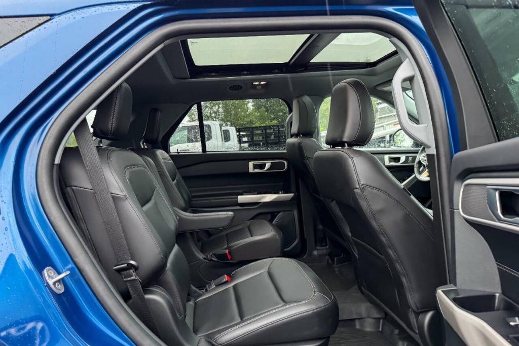 used 2022 Ford Explorer car, priced at $31,900