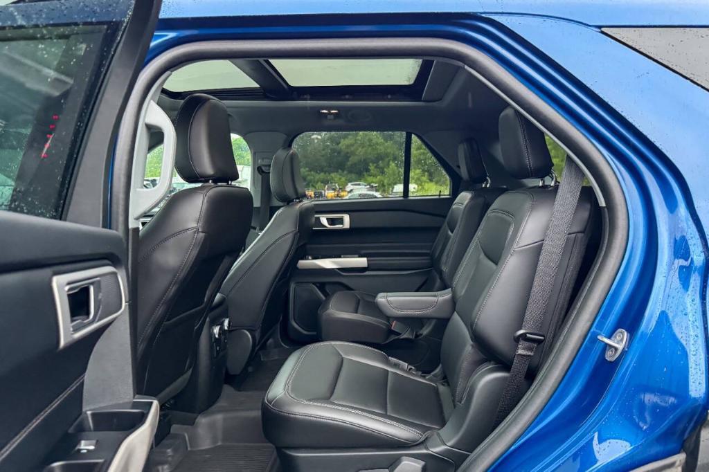 used 2022 Ford Explorer car, priced at $31,900