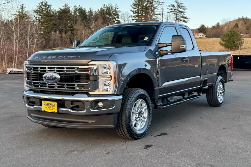 new 2025 Ford F-350 car, priced at $61,125