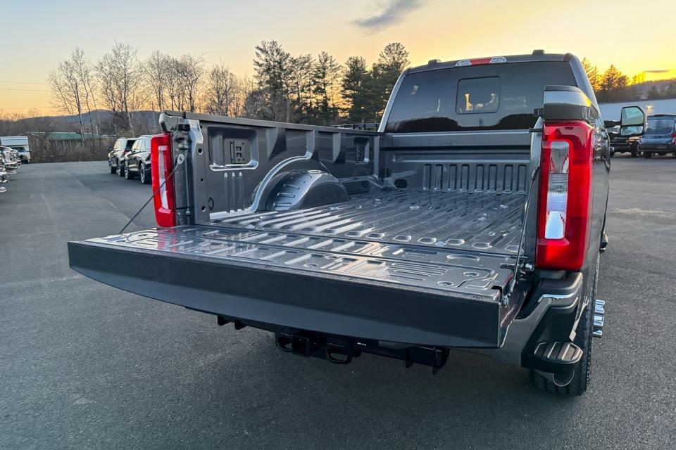 new 2025 Ford F-350 car, priced at $61,125