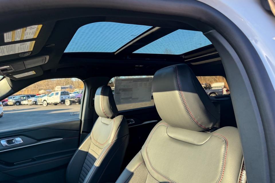 new 2025 Ford Explorer car, priced at $50,900