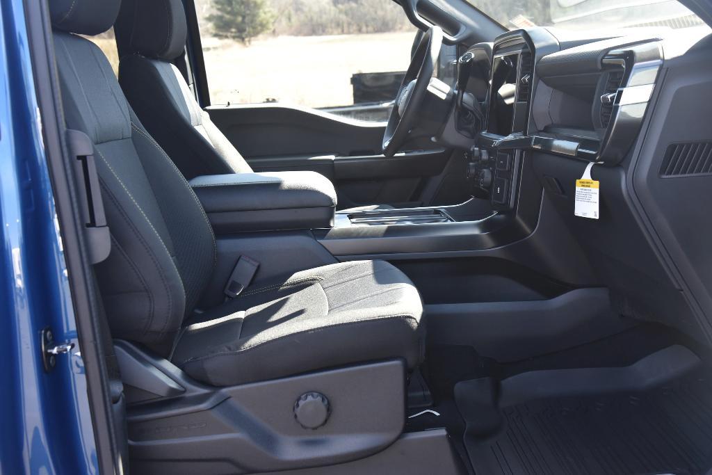 new 2025 Ford F-150 car, priced at $49,670