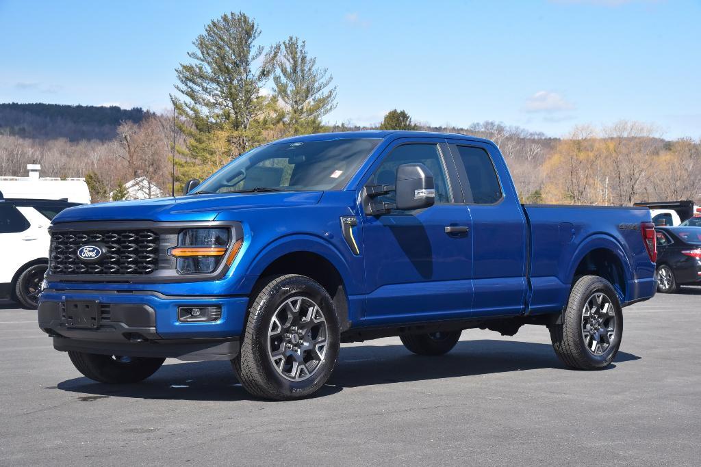 new 2025 Ford F-150 car, priced at $49,670
