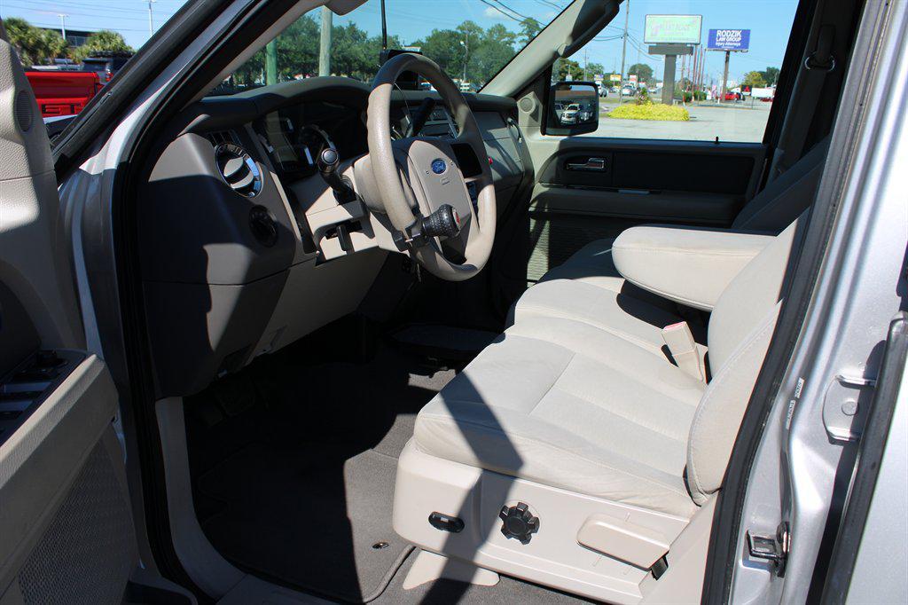 used 2007 Ford Expedition car, priced at $8,995