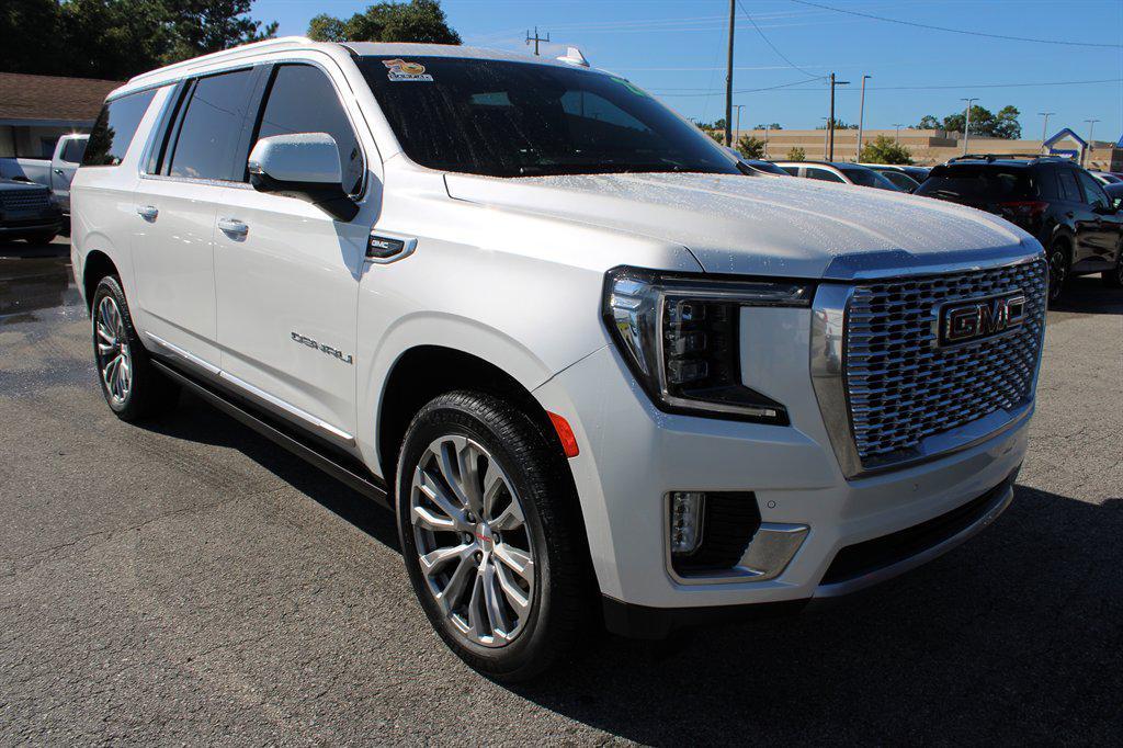 used 2021 GMC Yukon XL car, priced at $59,990