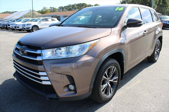 used 2017 Toyota Highlander car, priced at $25,995