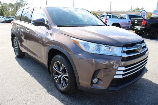 used 2017 Toyota Highlander car, priced at $25,995