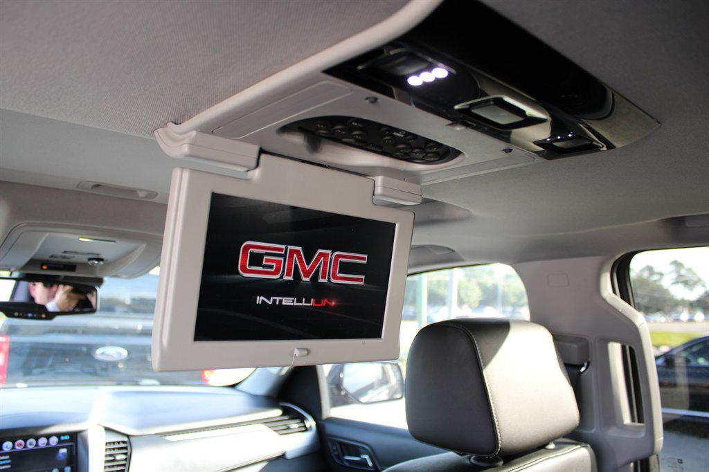 used 2017 GMC Yukon car, priced at $28,933