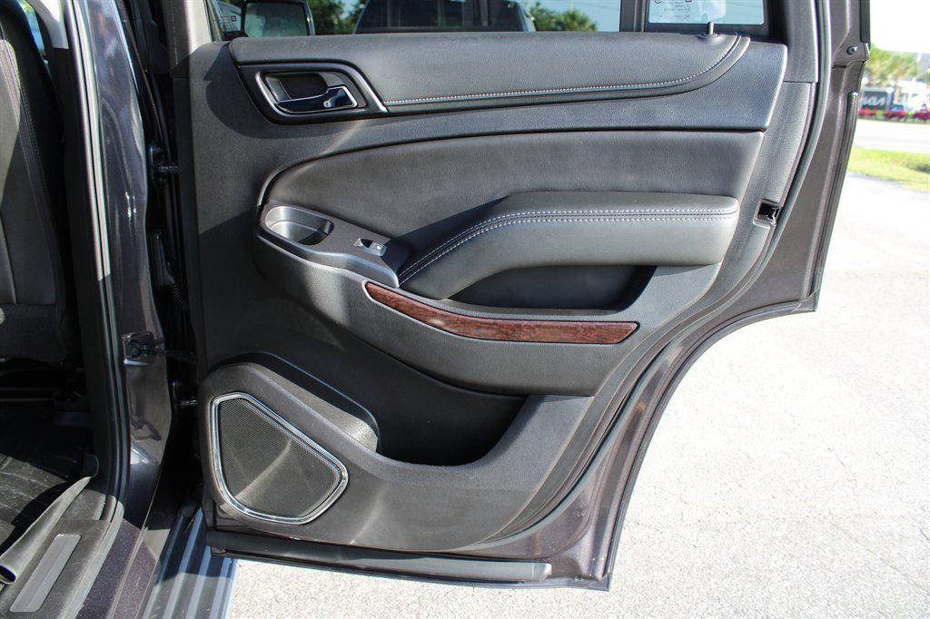 used 2017 GMC Yukon car, priced at $28,933
