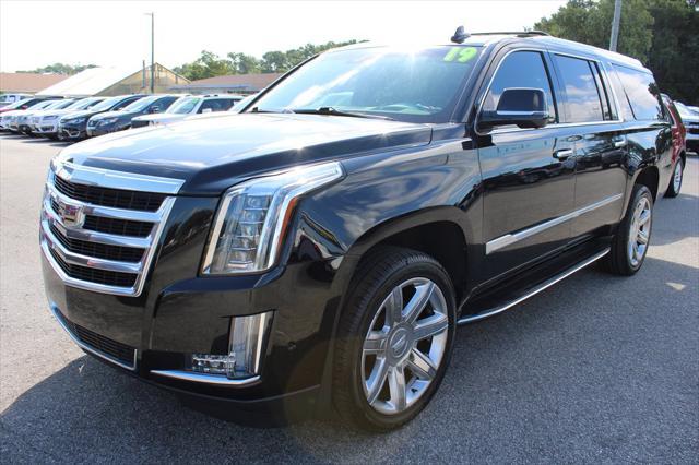 used 2019 Cadillac Escalade ESV car, priced at $37,234