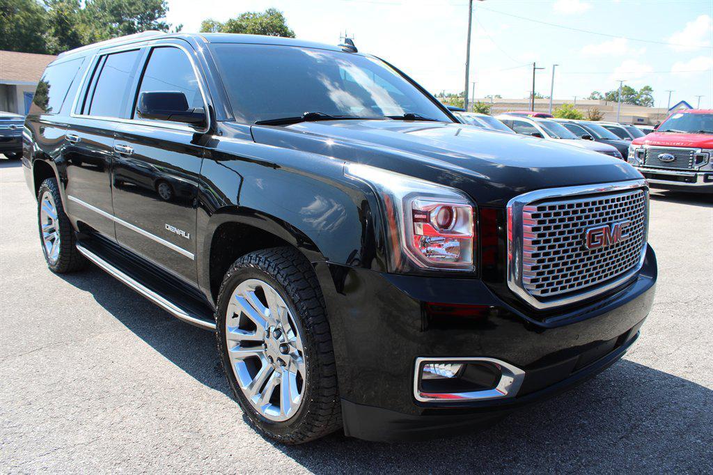 used 2017 GMC Yukon XL car, priced at $22,771