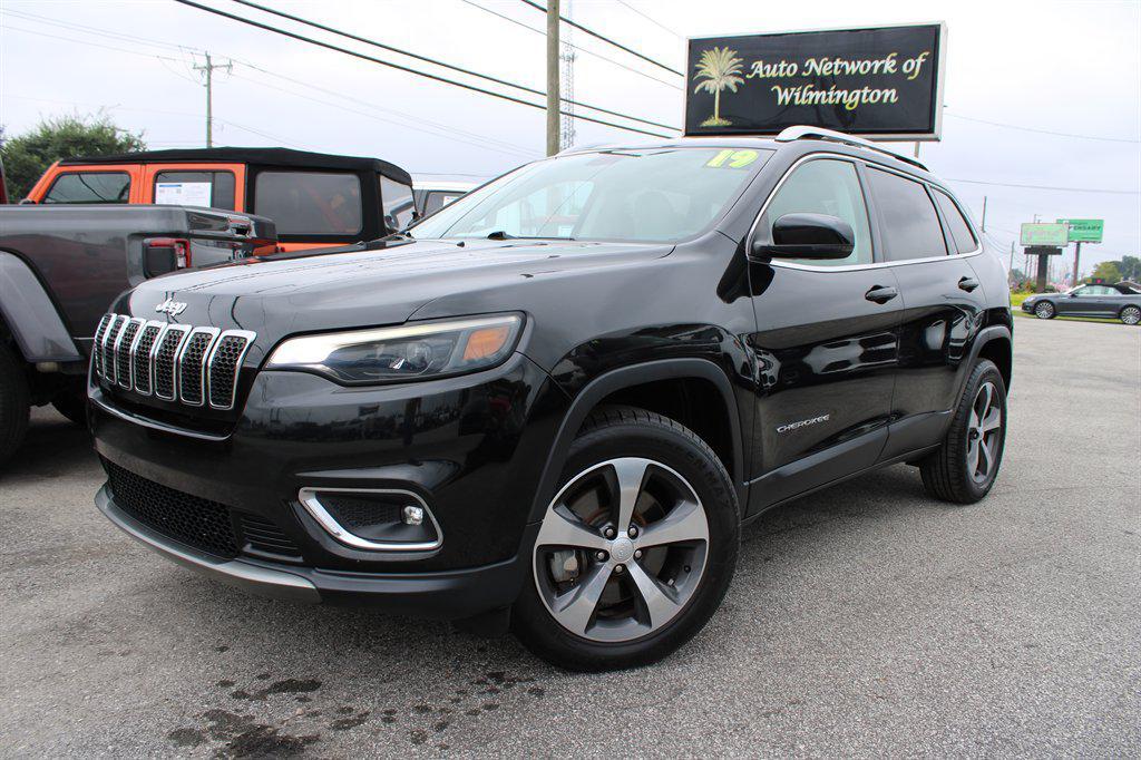 used 2019 Jeep Cherokee car, priced at $18,349