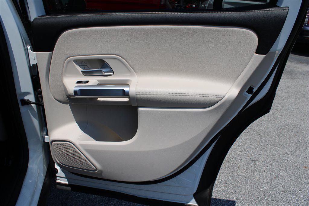 used 2023 Mercedes-Benz GLB 250 car, priced at $29,971