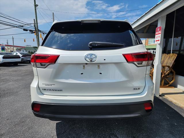 used 2019 Toyota Highlander car, priced at $24,438