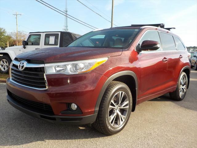 used 2016 Toyota Highlander car, priced at $18,386