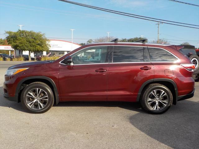 used 2016 Toyota Highlander car, priced at $18,386