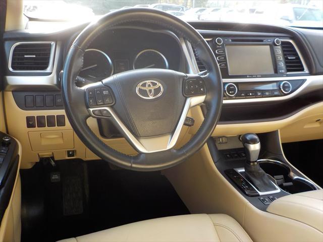 used 2016 Toyota Highlander car, priced at $18,386