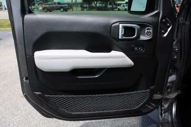 used 2021 Jeep Gladiator car, priced at $35,995