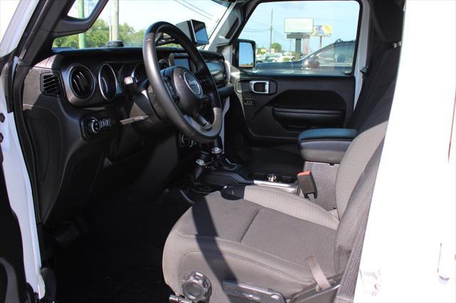 used 2022 Jeep Gladiator car, priced at $55,995