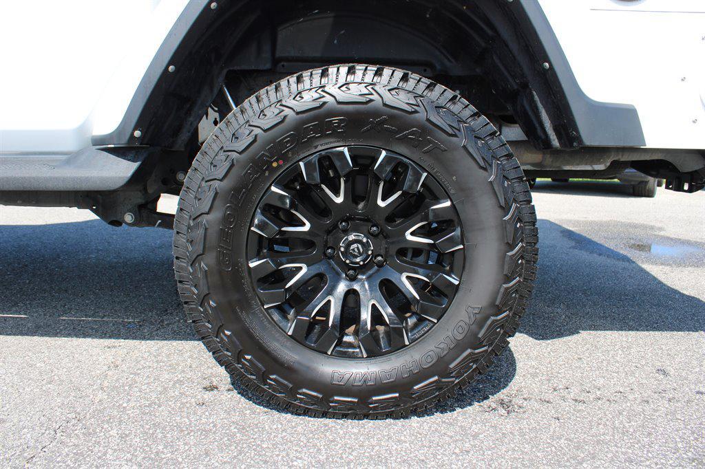 used 2022 Jeep Gladiator car, priced at $33,498