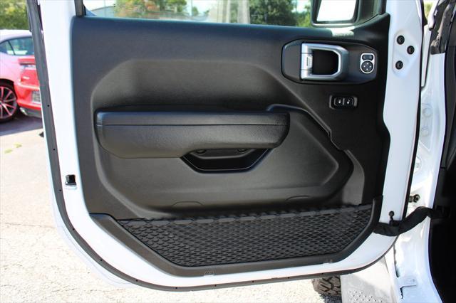 used 2022 Jeep Gladiator car, priced at $55,995