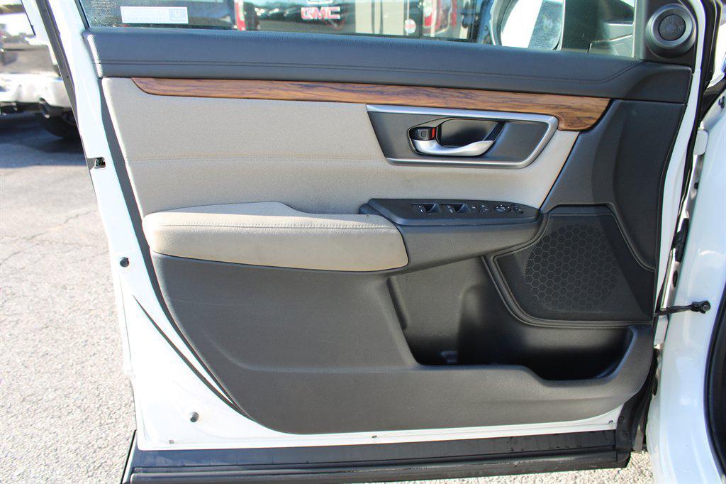 used 2018 Honda CR-V car, priced at $19,995