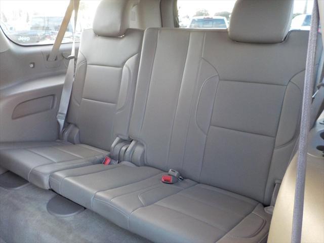 used 2015 GMC Yukon XL car, priced at $21,481