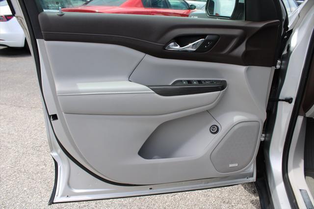 used 2019 GMC Acadia car, priced at $17,995