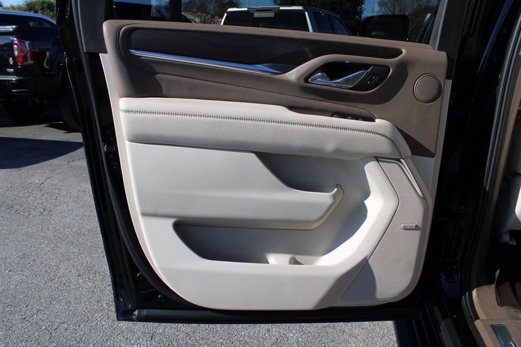 used 2021 GMC Yukon XL car, priced at $49,995