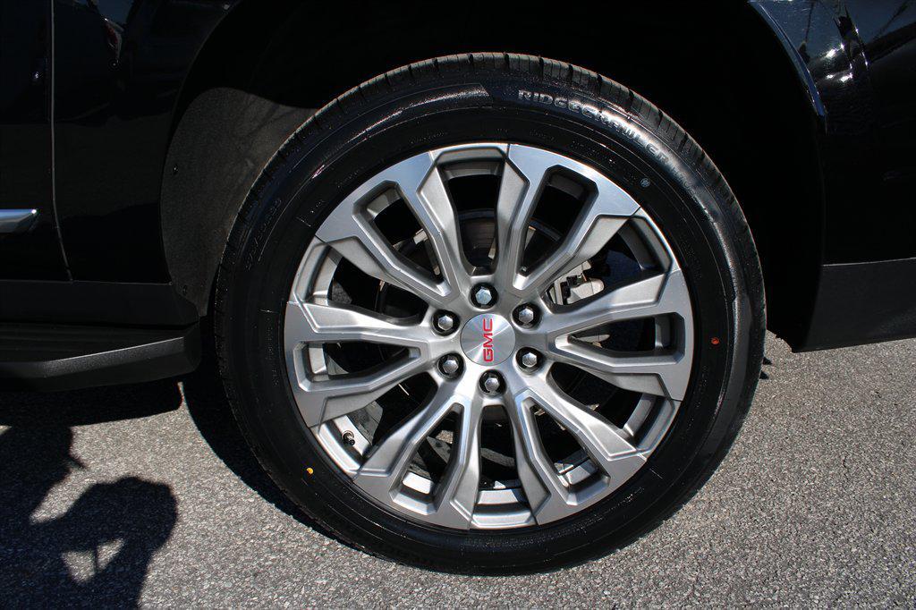 used 2021 GMC Yukon XL car, priced at $49,995