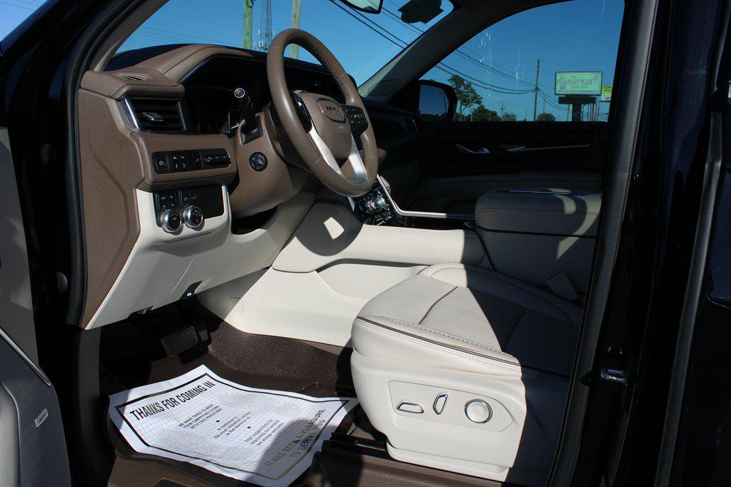 used 2021 GMC Yukon XL car, priced at $49,995
