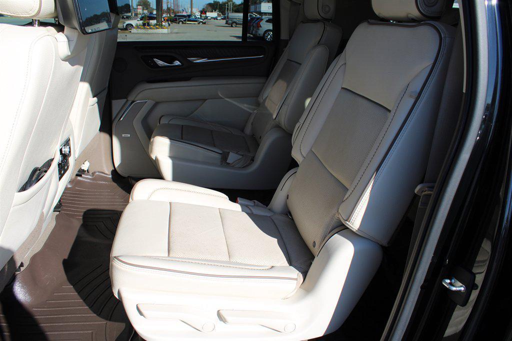 used 2021 GMC Yukon XL car, priced at $49,995