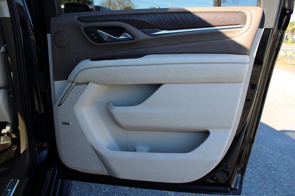 used 2021 GMC Yukon XL car, priced at $49,995