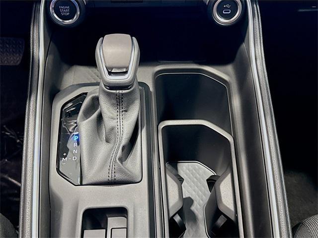 new 2025 Toyota Highlander car, priced at $42,688