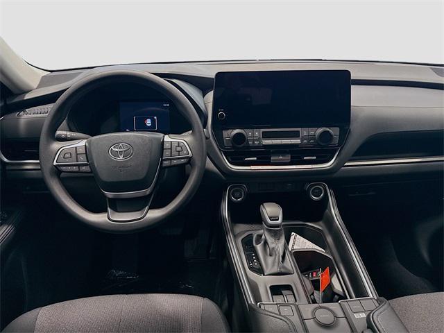 new 2025 Toyota Highlander car, priced at $42,688