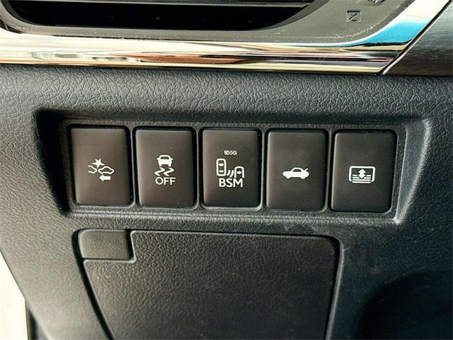 used 2016 Toyota Avalon Hybrid car, priced at $19,354