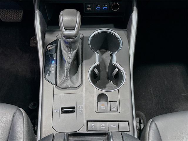 used 2022 Toyota Highlander Hybrid car, priced at $42,122