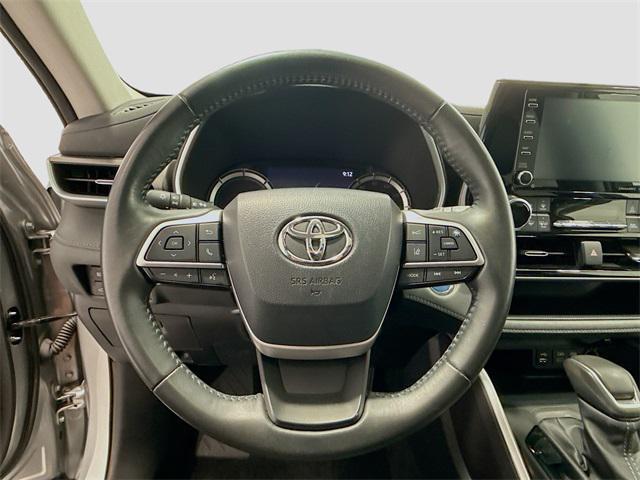 used 2022 Toyota Highlander Hybrid car, priced at $42,122