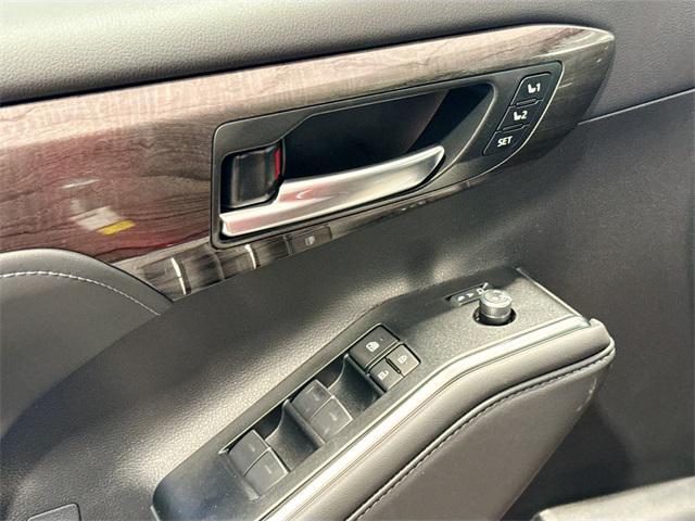 new 2026 Toyota Highlander car, priced at $55,291