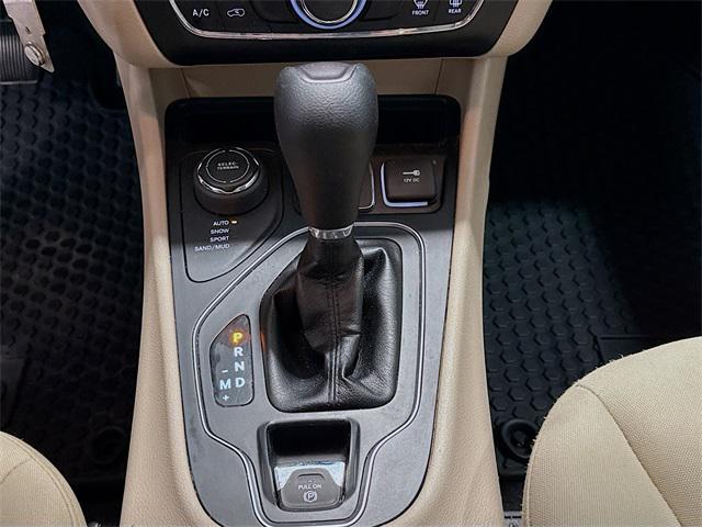 used 2019 Jeep Cherokee car, priced at $15,782