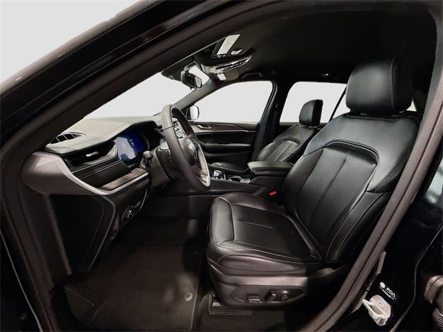used 2024 Jeep Grand Cherokee car, priced at $38,907