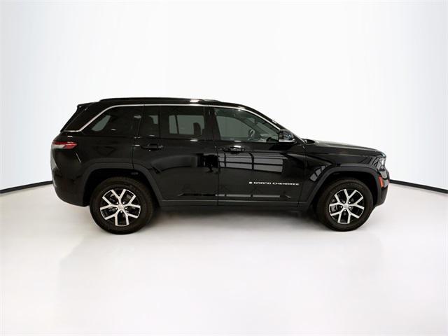 used 2024 Jeep Grand Cherokee car, priced at $38,907