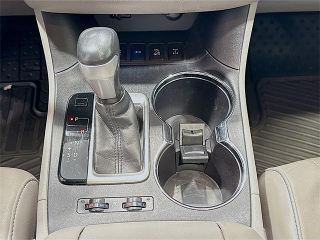 used 2015 Toyota Highlander car, priced at $19,763