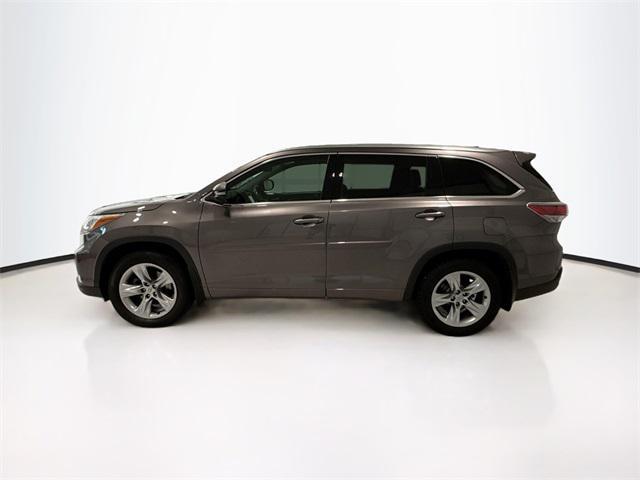 used 2015 Toyota Highlander car, priced at $19,763