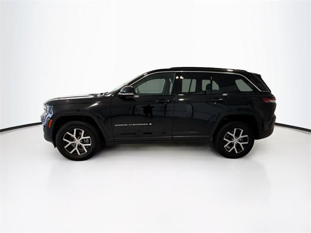 used 2024 Jeep Grand Cherokee car, priced at $40,617