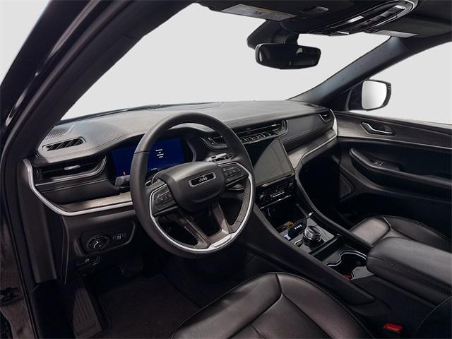 used 2024 Jeep Grand Cherokee car, priced at $40,617