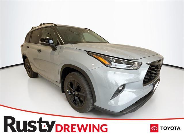 new 2025 Toyota Highlander Hybrid car, priced at $52,010