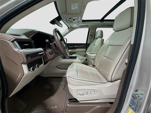 used 2022 GMC Yukon XL car, priced at $47,675