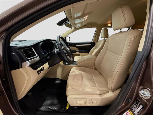 used 2019 Toyota Highlander car, priced at $28,374