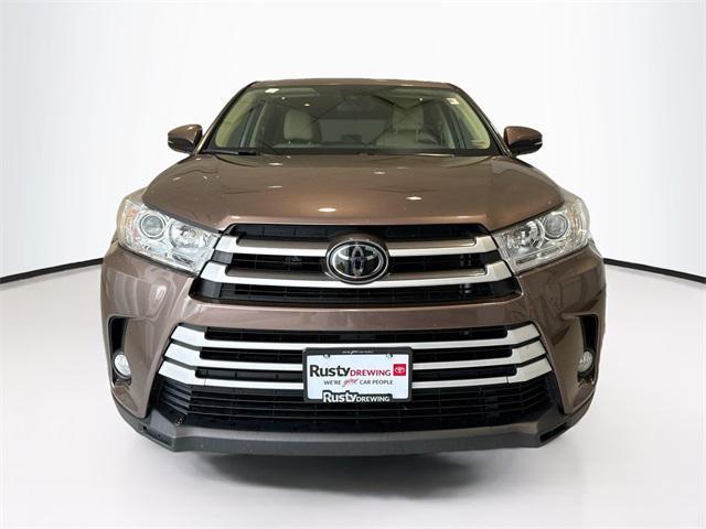 used 2019 Toyota Highlander car, priced at $28,374